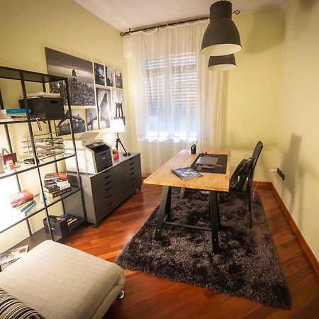 דירות ראבנה Cinematic Modern Flat, 100 Mt Da Ospedale מראה חיצוני תמונה